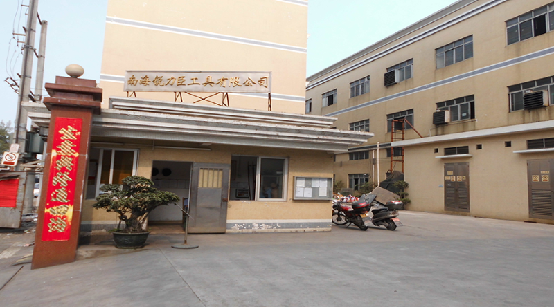大门图