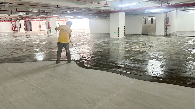 地卫士静音防滑超耐磨停车场地坪漆施工图